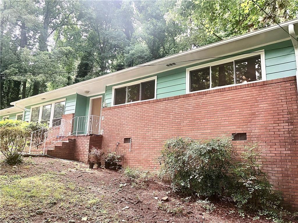 2345 Country Club Ln., Atlanta, GA 30311