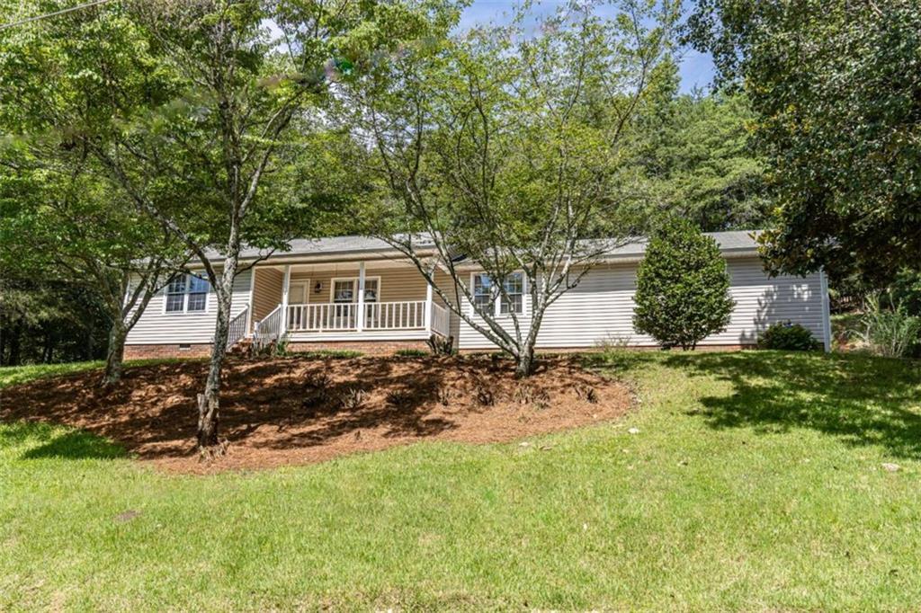36 Ramblewood Dr., Silver Creek, GA 30173