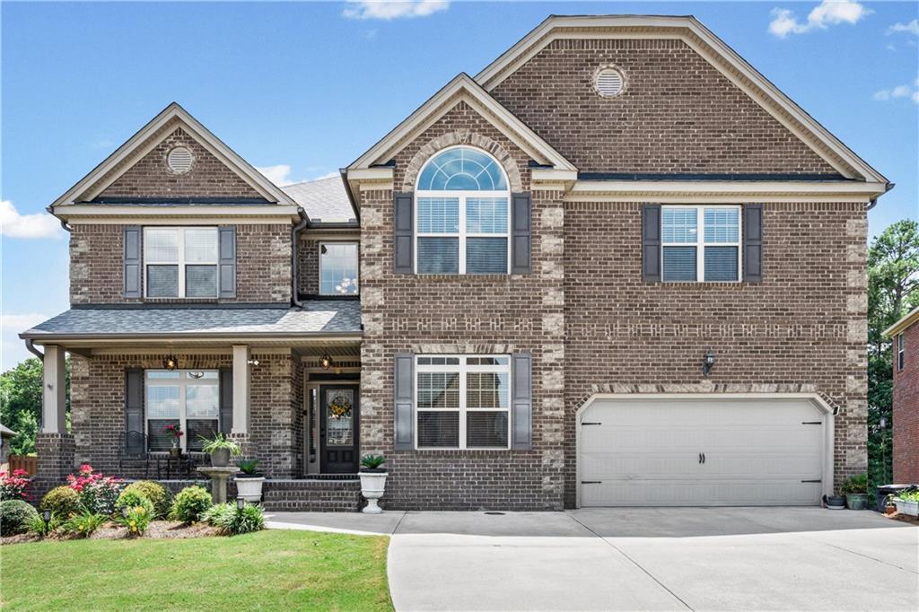 6342 Brookridge Dr., Flowery Branch, GA 30542