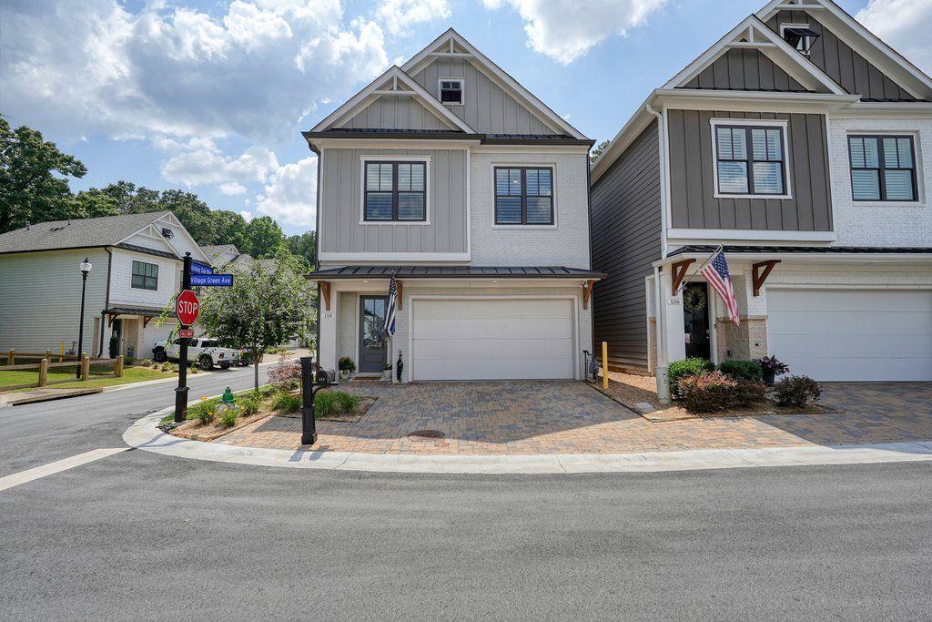 158 Village Green Ave., Woodstock, GA 30189