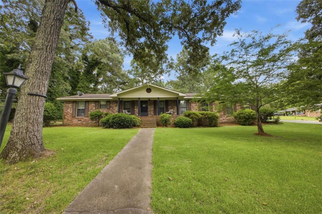 300 Ridgewood Rd., Cedartown, GA 30125