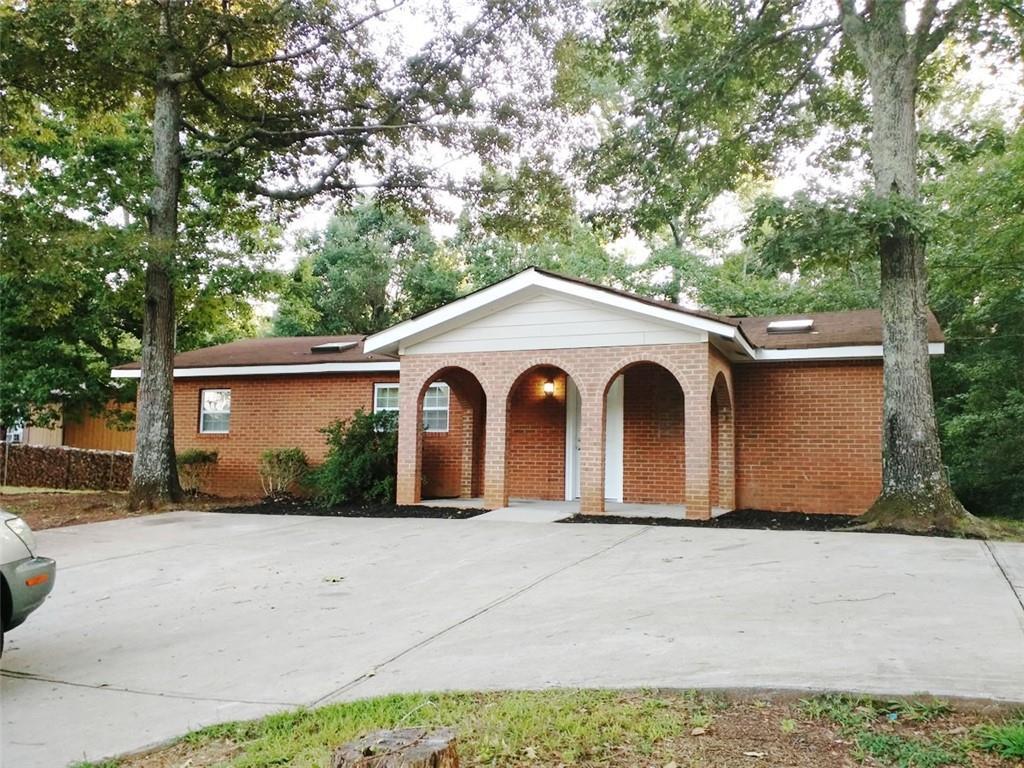 5582 Mulberry St., Flowery Branch, GA 30542