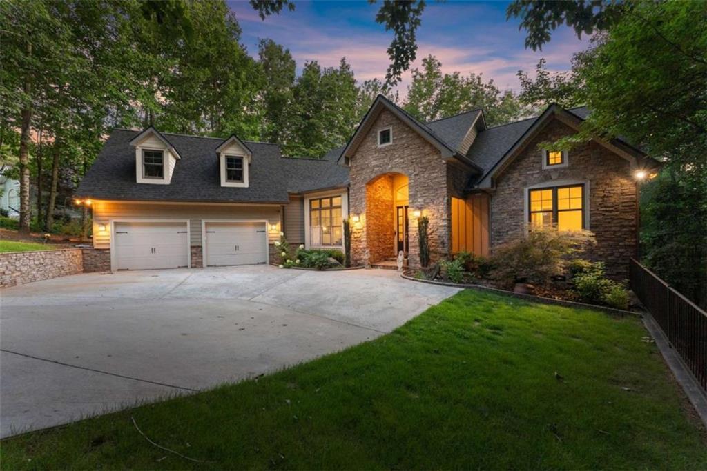 746 Plum Ln., Clarkesville, GA 30523
