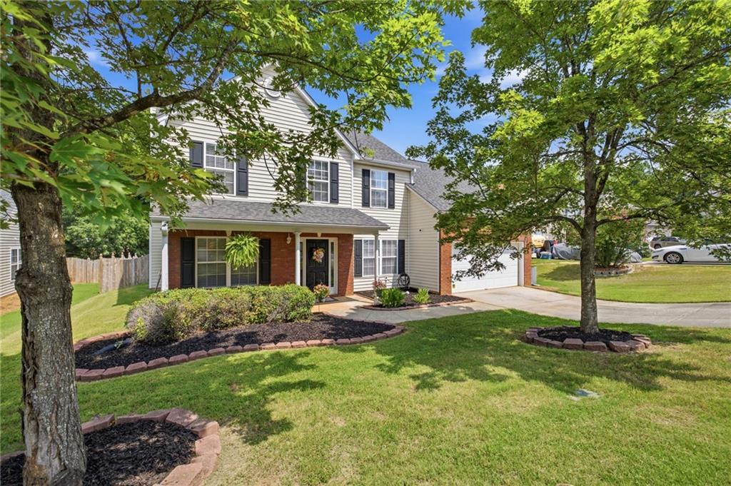 3456 Garden Manor Dr., Loganville, GA 30052