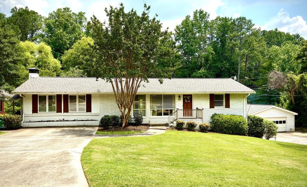 3720 Ashwood Dr., Smyrna, GA 30080