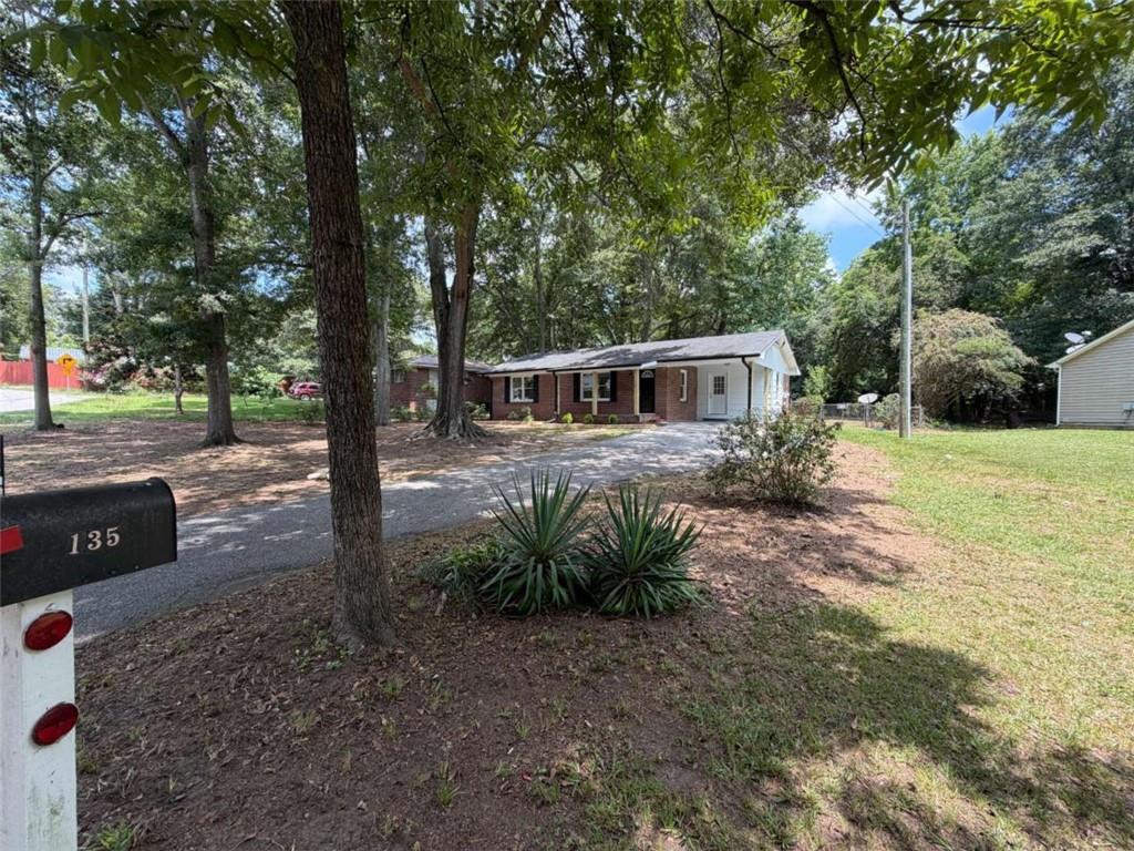 135 Martha St., Winder, GA 30680