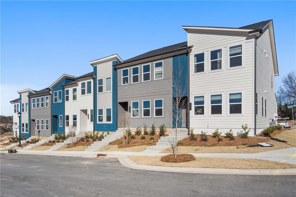 1560 Driggs Dr., Atlanta, GA 30318