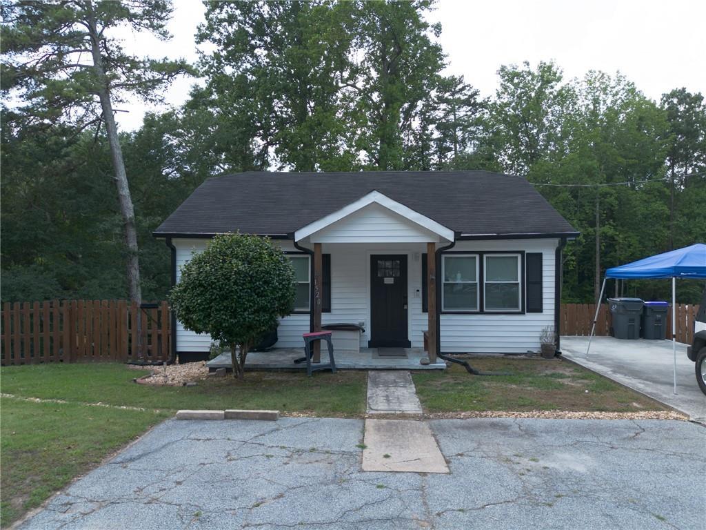 1520 Calvin Davis Cir., Lawrenceville, GA 30043