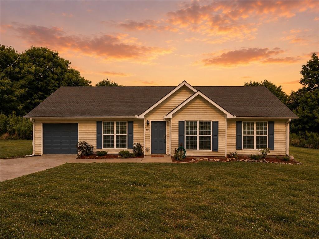 225 Fortner Dr., Dahlonega, GA 30533