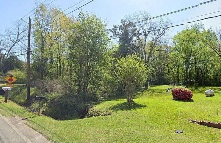 114 SE Coombs Avenue, Milledgeville, GA 31061
