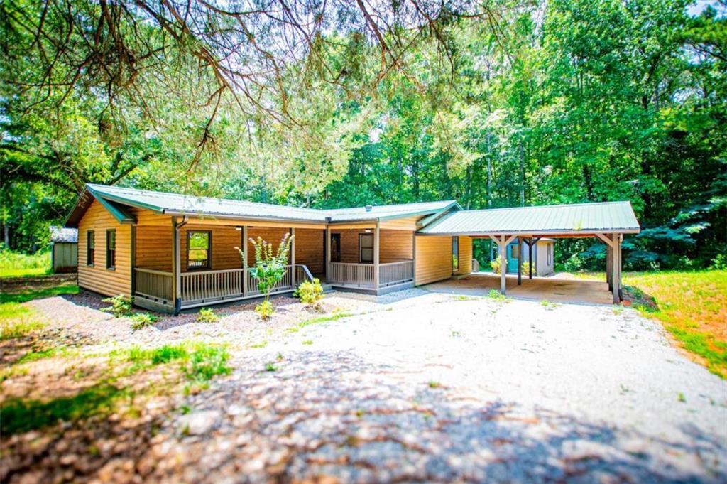 315 Laurel Rd., Carrollton, GA 30117