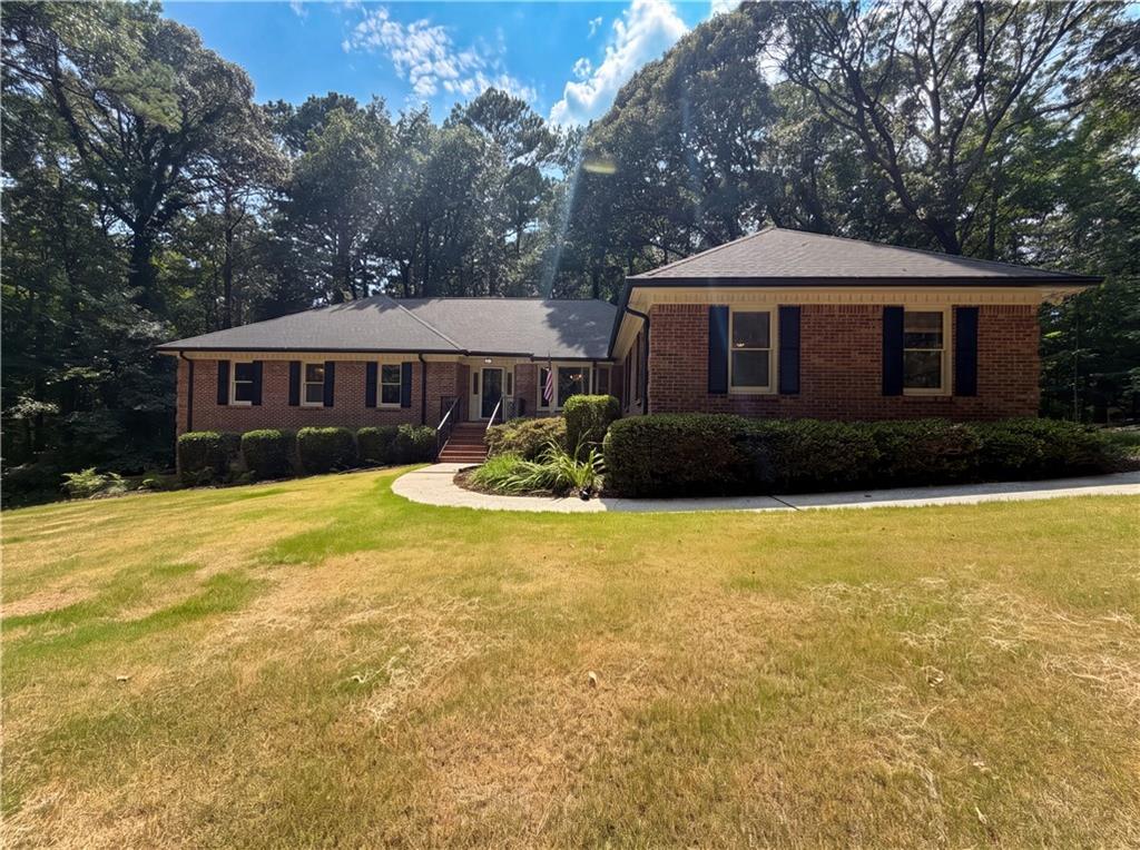 120 Oxford Ln., Fayetteville, GA 30215
