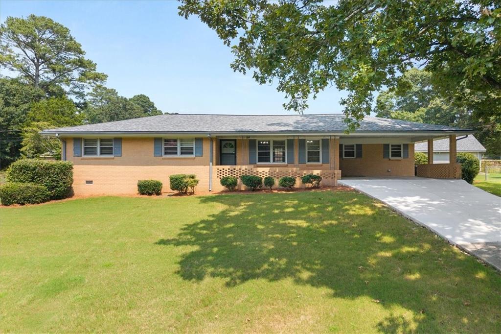 454 Hilltop Rd., Conyers, GA 30094