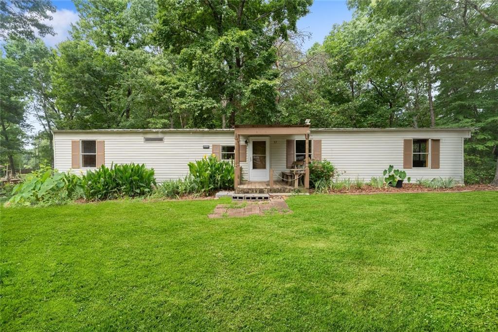 37 Adrianne Ln., Dawsonville, GA 30534