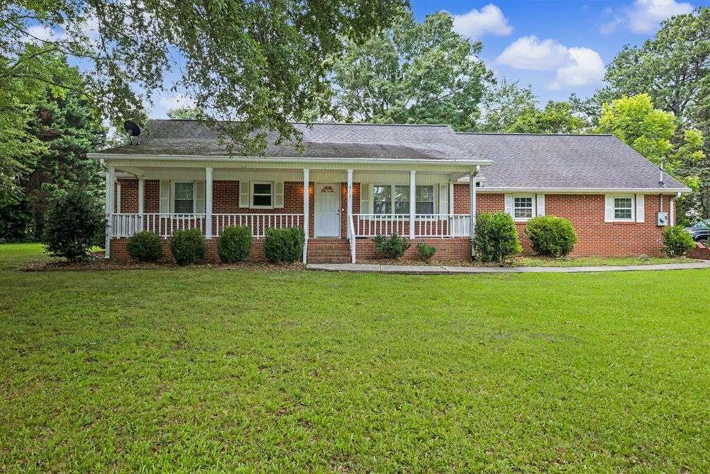 413 Old Newnan Rd., Carrollton, GA 30117