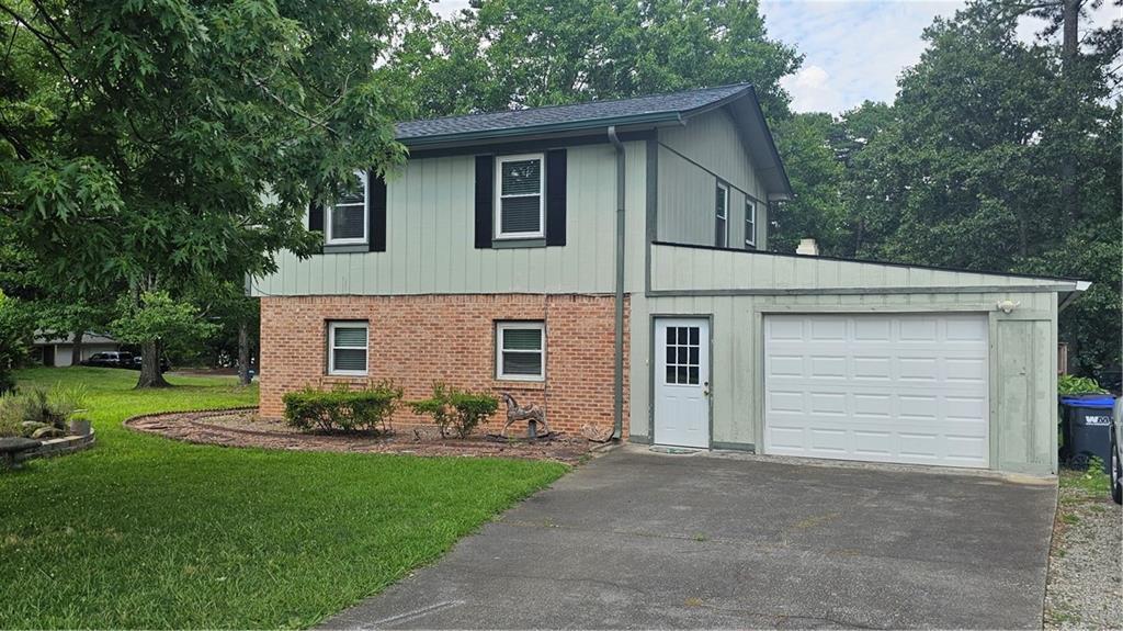3534 Hill Dr., Duluth, GA 30096