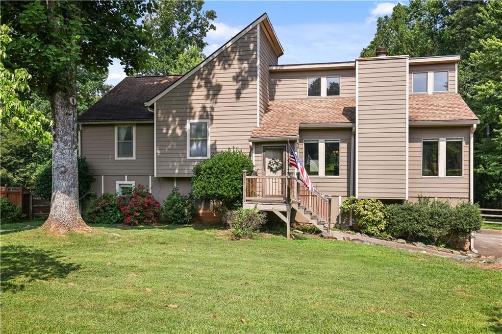 4781 Silverberry Ln., Acworth, GA 30102