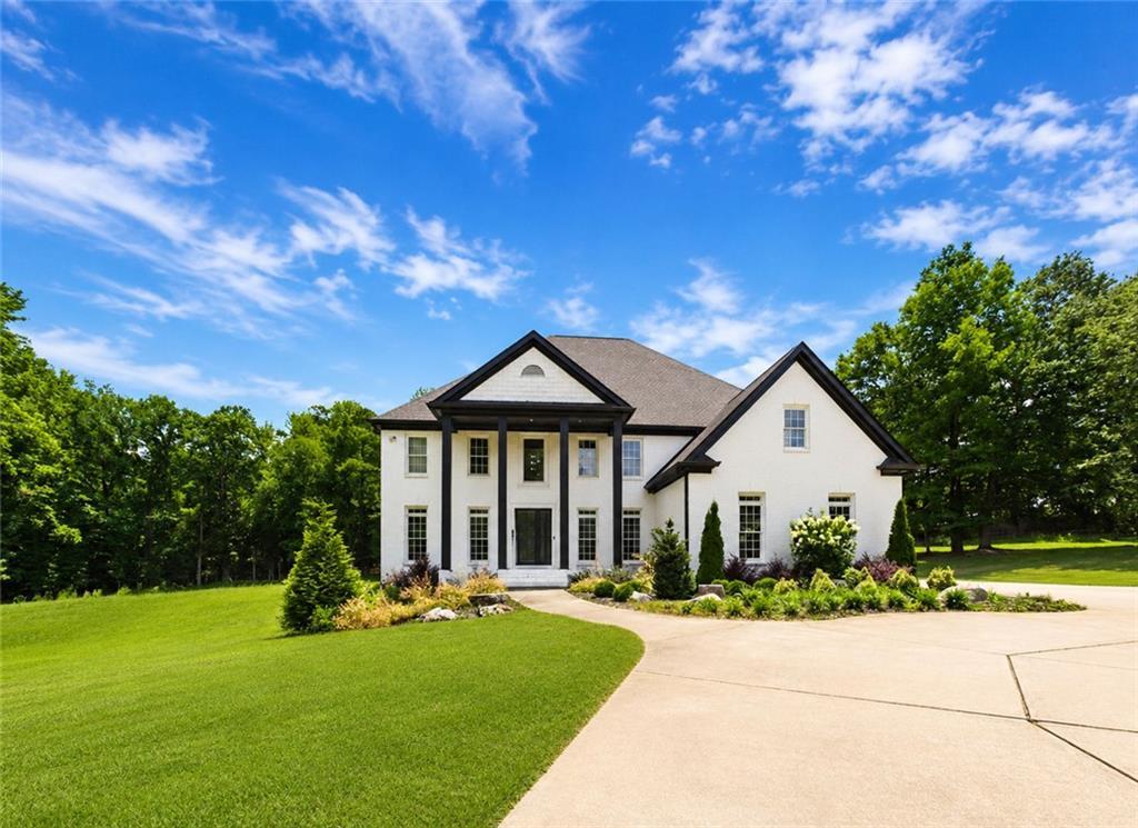 14955 Thompson Rd., Alpharetta, GA 30004