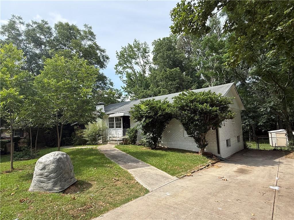 868 King Rd., Jonesboro, GA 30236
