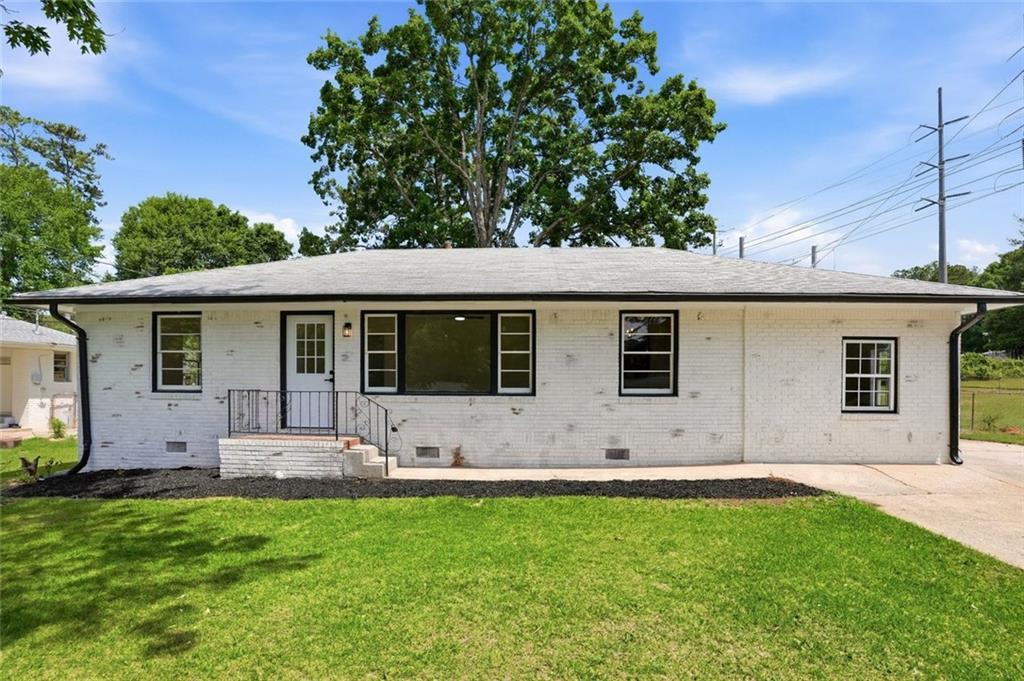 1902 Mural Cir., Morrow, GA 30260