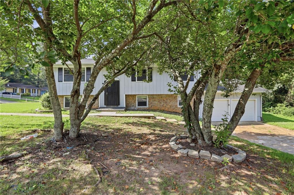 6047 Marbut Rd., Lithonia, GA 30058