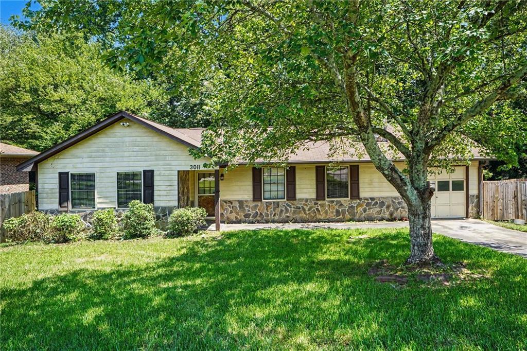 3011 Menlo Park Dr., Rex, GA 30273