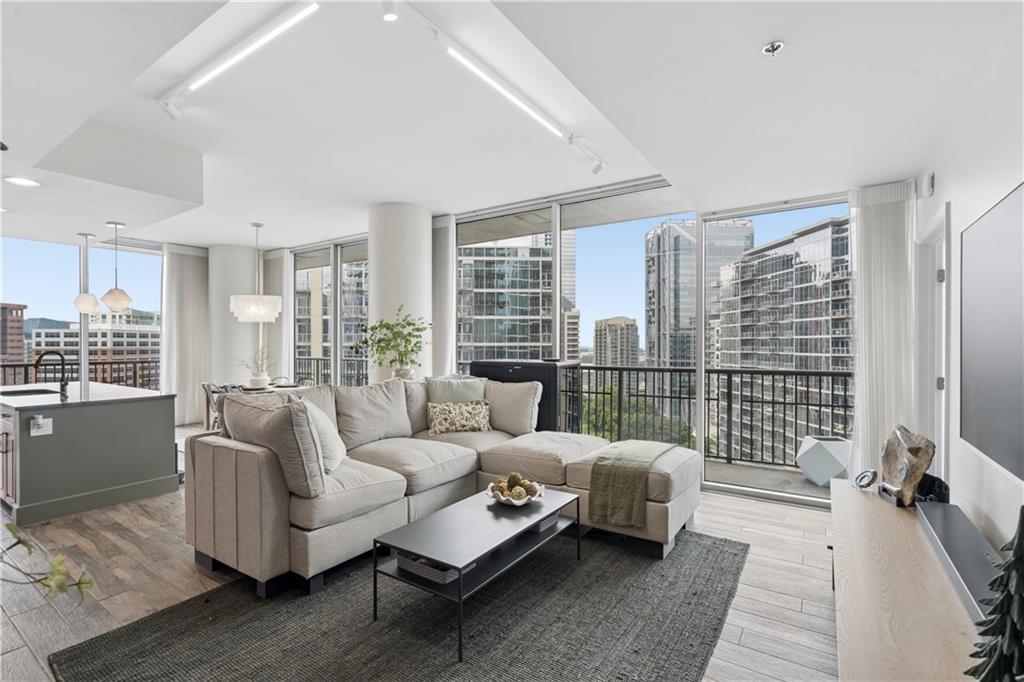 1080 Peachtree St. #1711, Atlanta, GA 30309