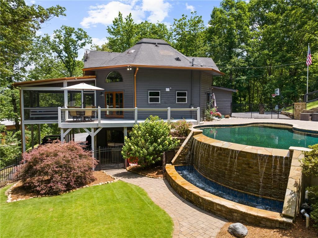 74 Valley Dr., Ellijay, GA 30536