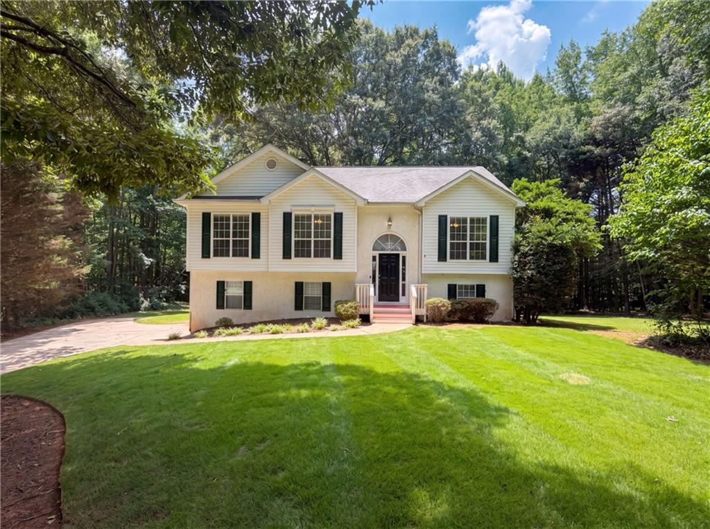 245 Mary Lynn Ln., Newnan, GA 30265