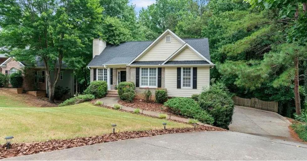 1889 Gray Gables Way, Buford, GA 30519