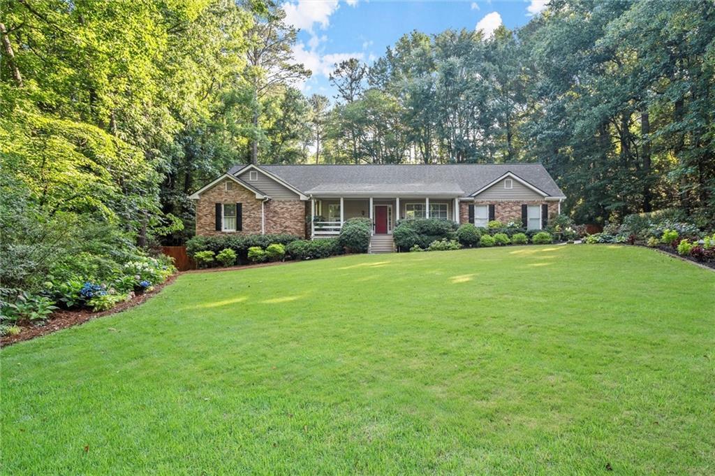 5935 Hammersmith Rd., Stone Mountain, GA 30087