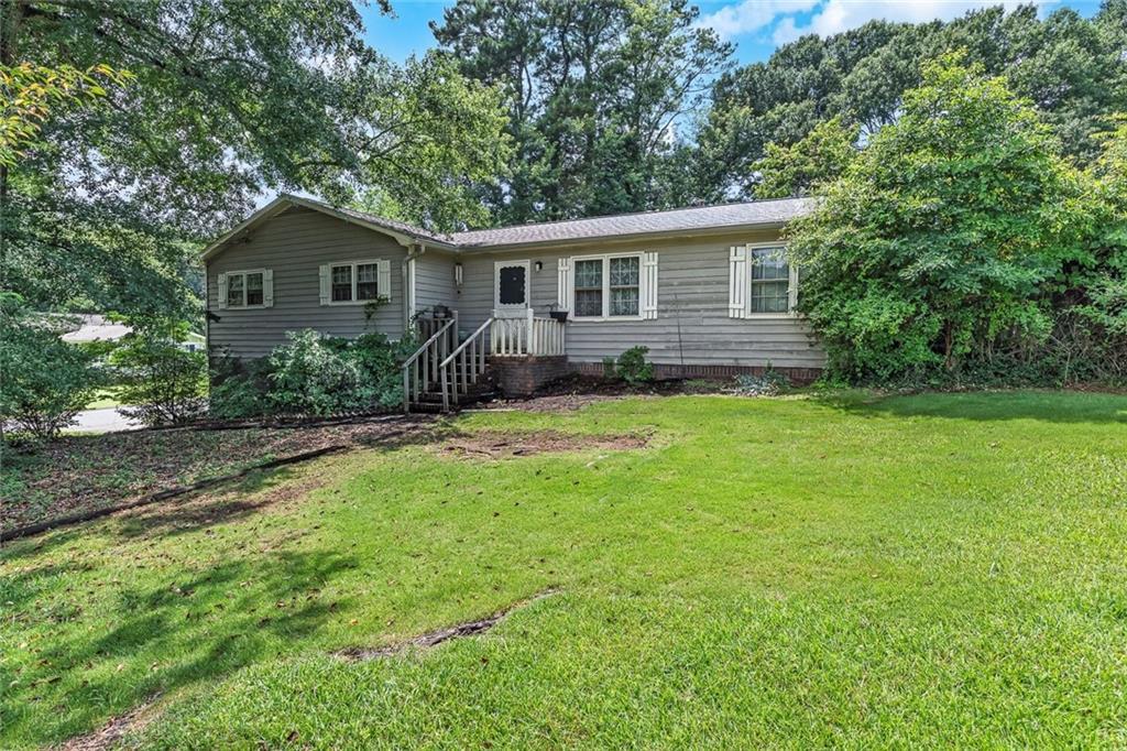 233 Foothill Dr., Woodstock, GA 30188