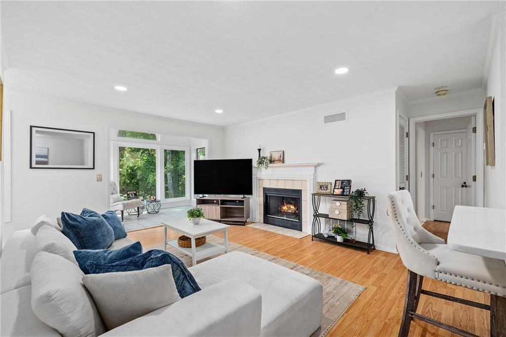 1304 Gettysburg Pl., Atlanta, GA 30350