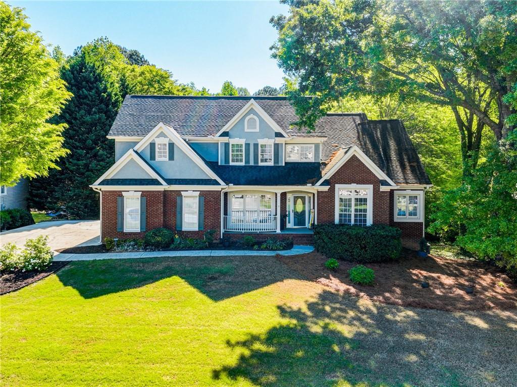 185 Amberbrook Cir., Grayson, GA 30017
