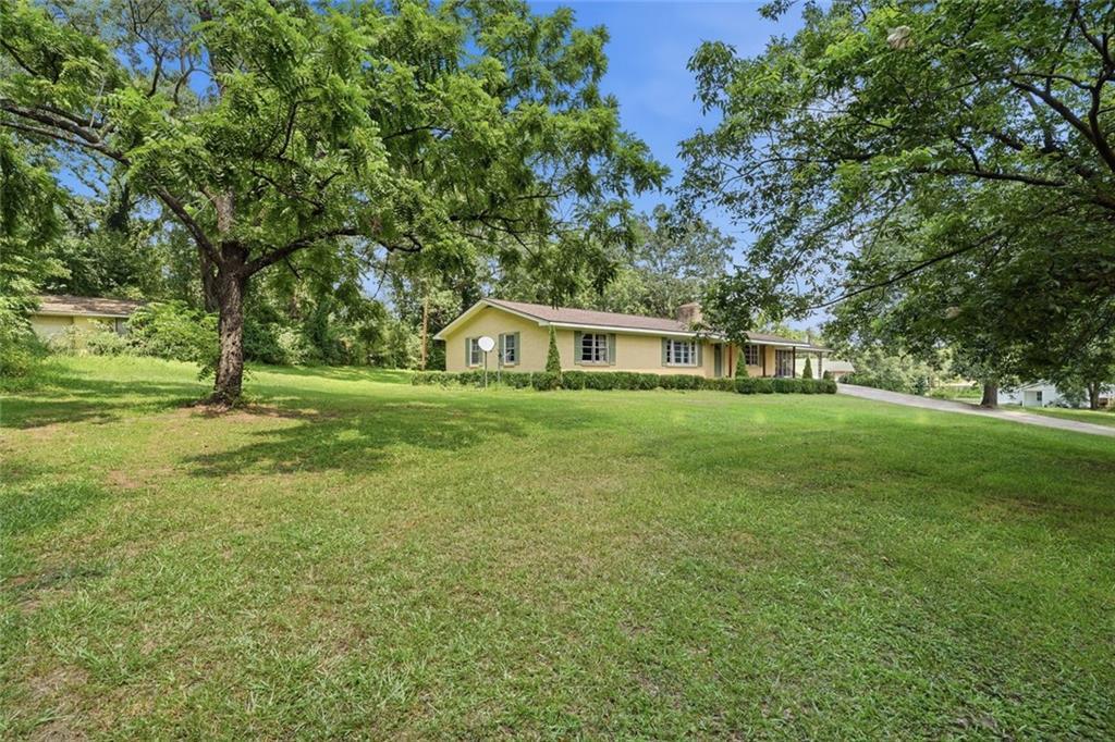 264 School St., Gillsville, GA 30543