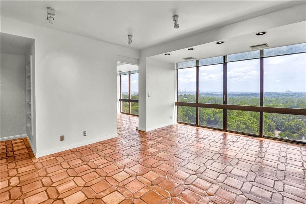 147 15th St. #15D, Atlanta, GA 30309
