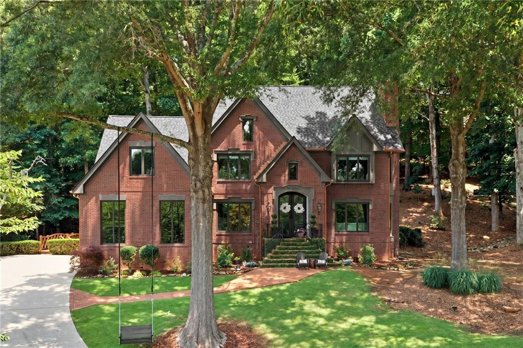 2150 River Cliff Dr., Roswell, GA 30076