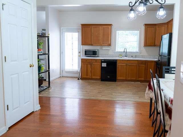 6593 Mills Ct., Stone Mountain, GA 30087