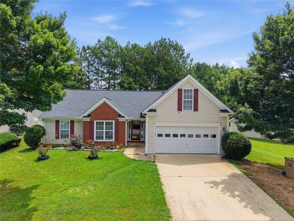 1295 Silverstone Tr., Jonesboro, GA 30238