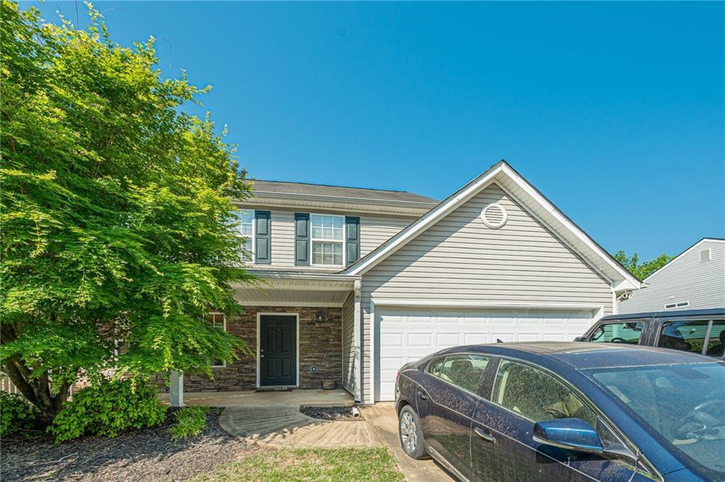 316 Greystone Cir., Hiram, GA 30141