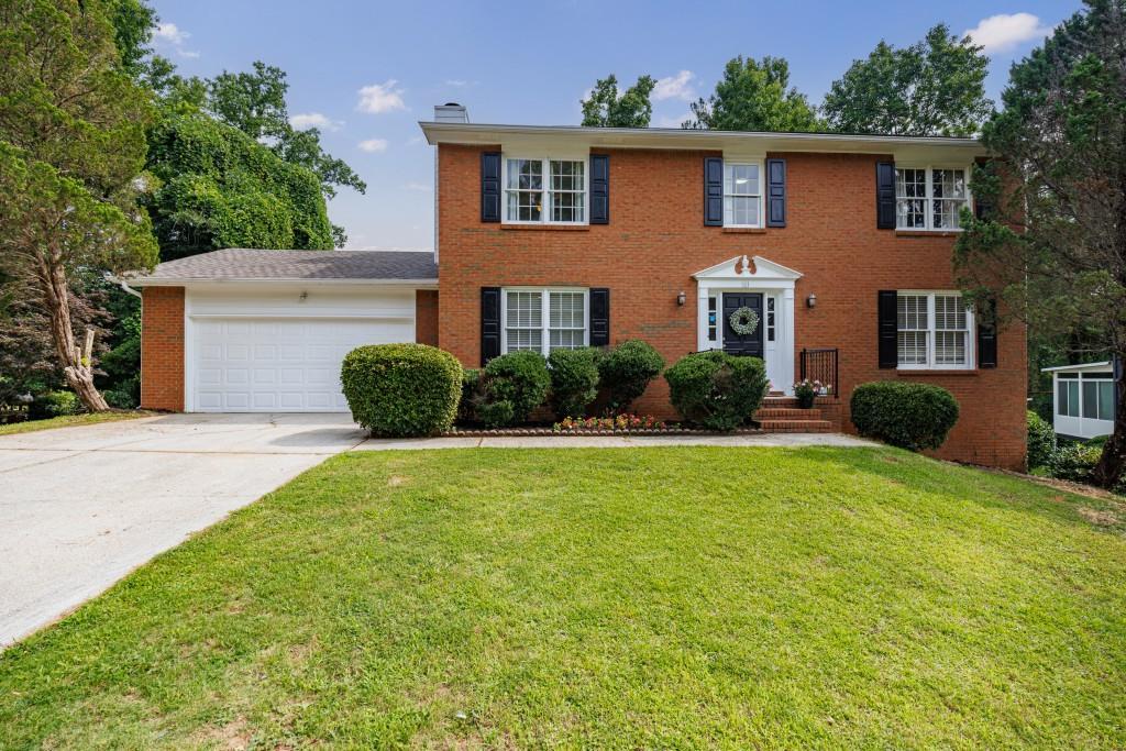 861 Lagoon Ct., Stone Mountain, GA 30083