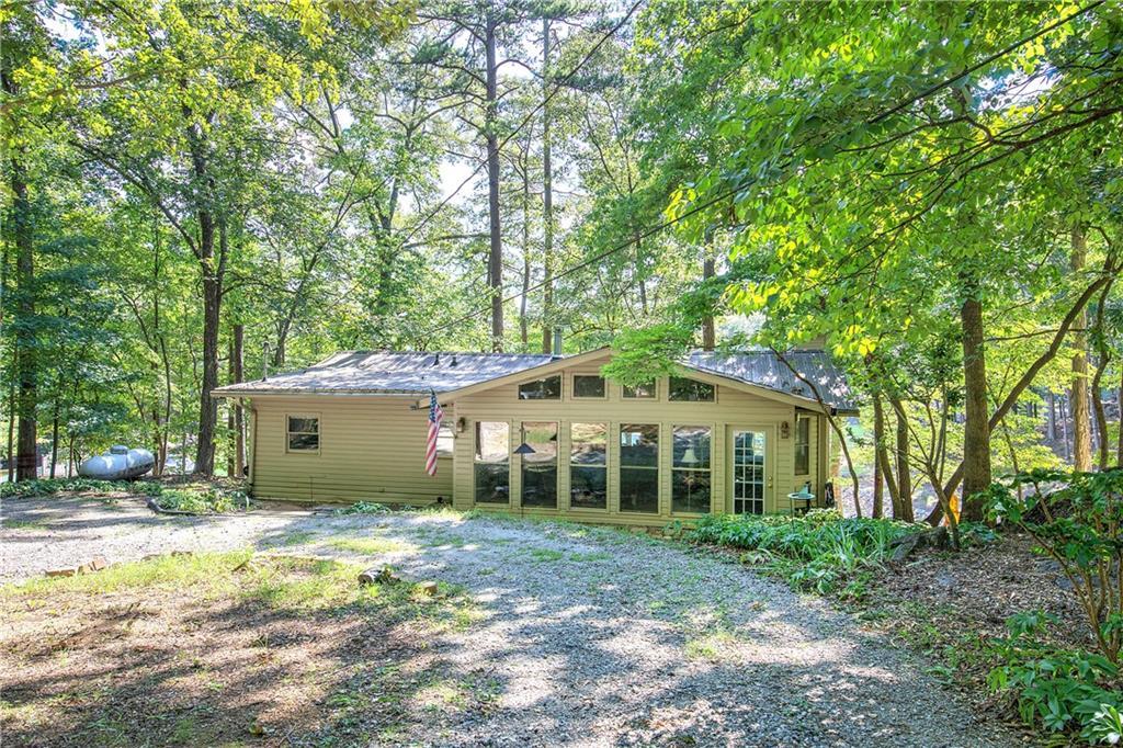 40 Oriole Dr., White, GA 30184