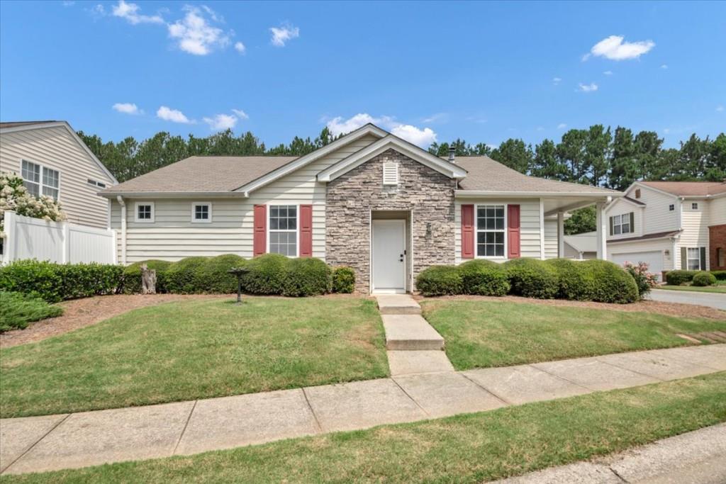 141 Windcroft Cir., Acworth, GA 30101