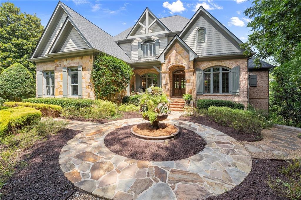 6370 Haddington Ln., Suwanee, GA 30024