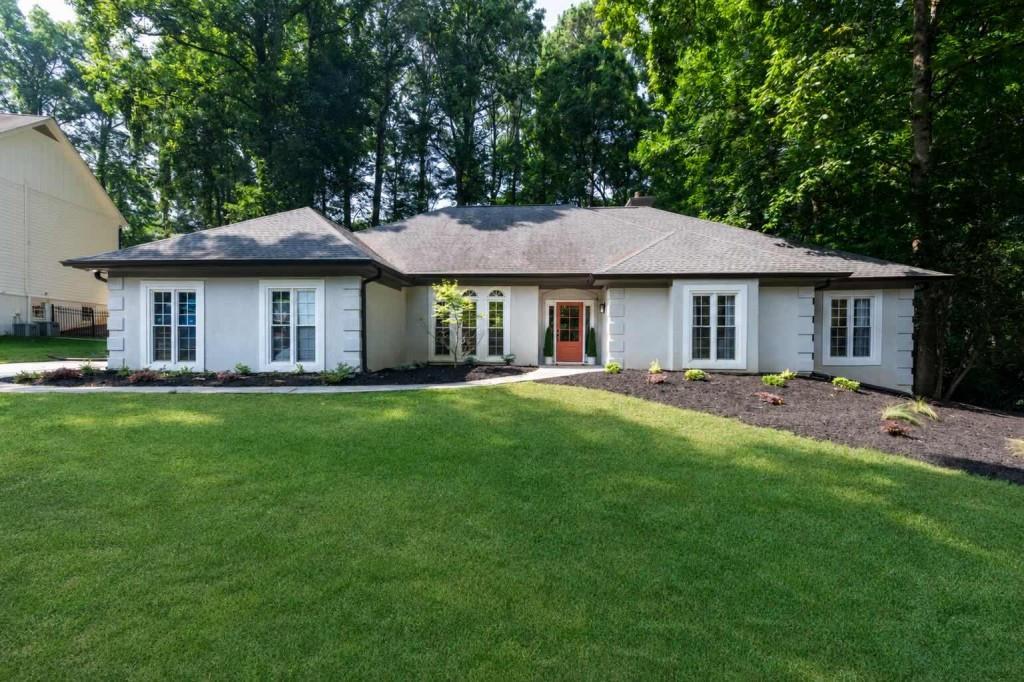 5662 Creekside Dr., Peachtree Corners, GA 30092