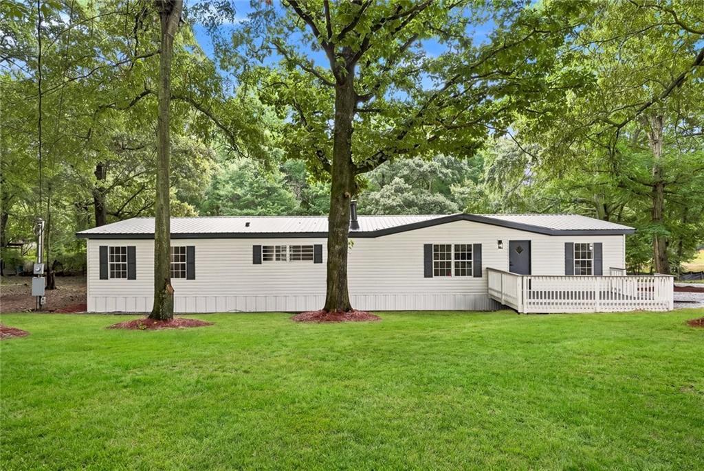 178 Hale Rd., Maysville, GA 30558