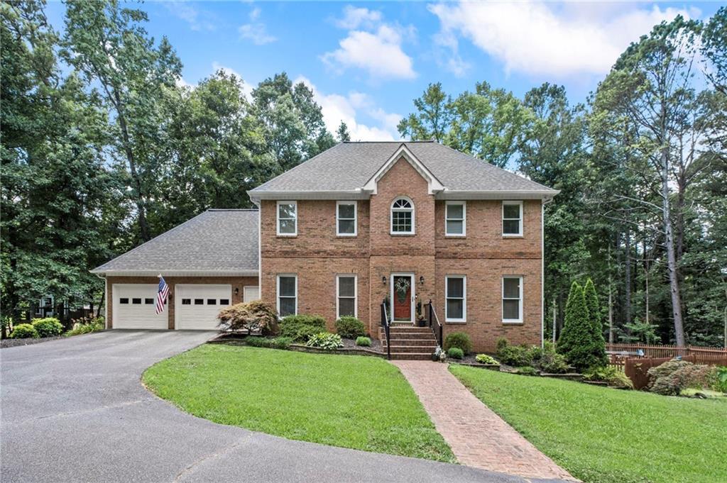 231 Trenton Ln., Canton, GA 30115