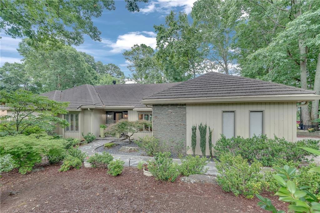 4085 Roxburgh Dr., Roswell, GA 30076