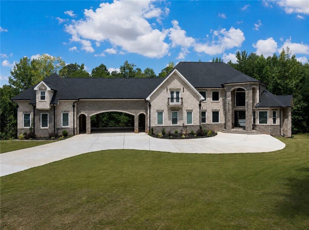 381 Vicki Ln., Stockbridge, GA 30281