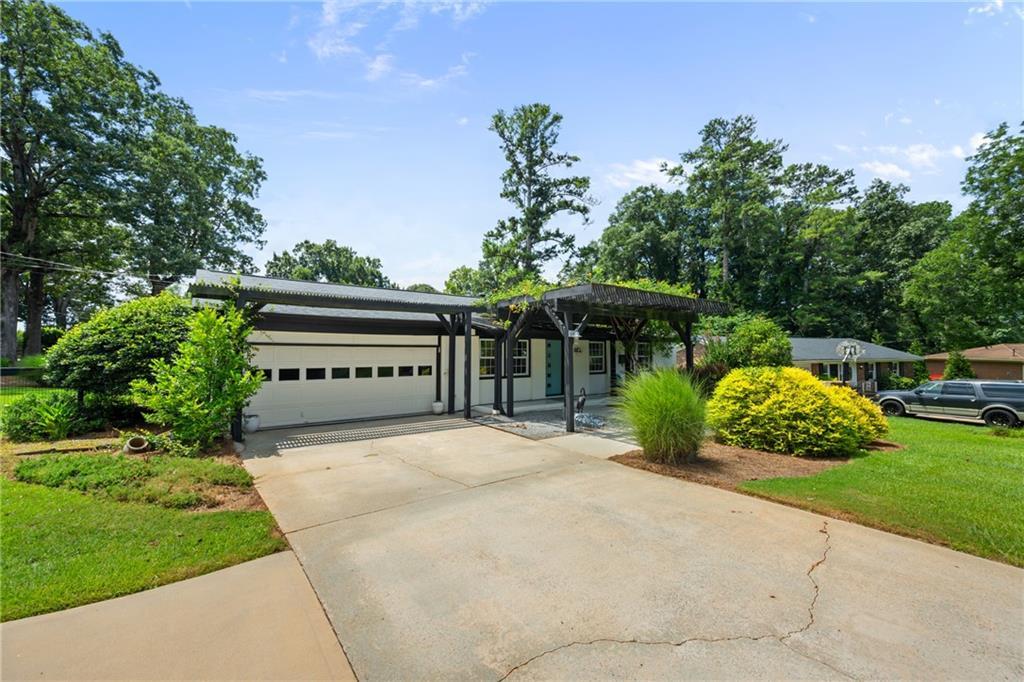 4231 Theresa Ct., Tucker, GA 30084